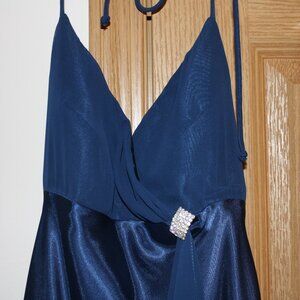 Camille La Vie Navy Prom dress size 4